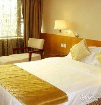 Wu Liang Ye Grand Hotel Chengdu Bagian luar foto