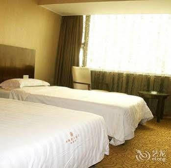 Wu Liang Ye Grand Hotel Chengdu Bagian luar foto